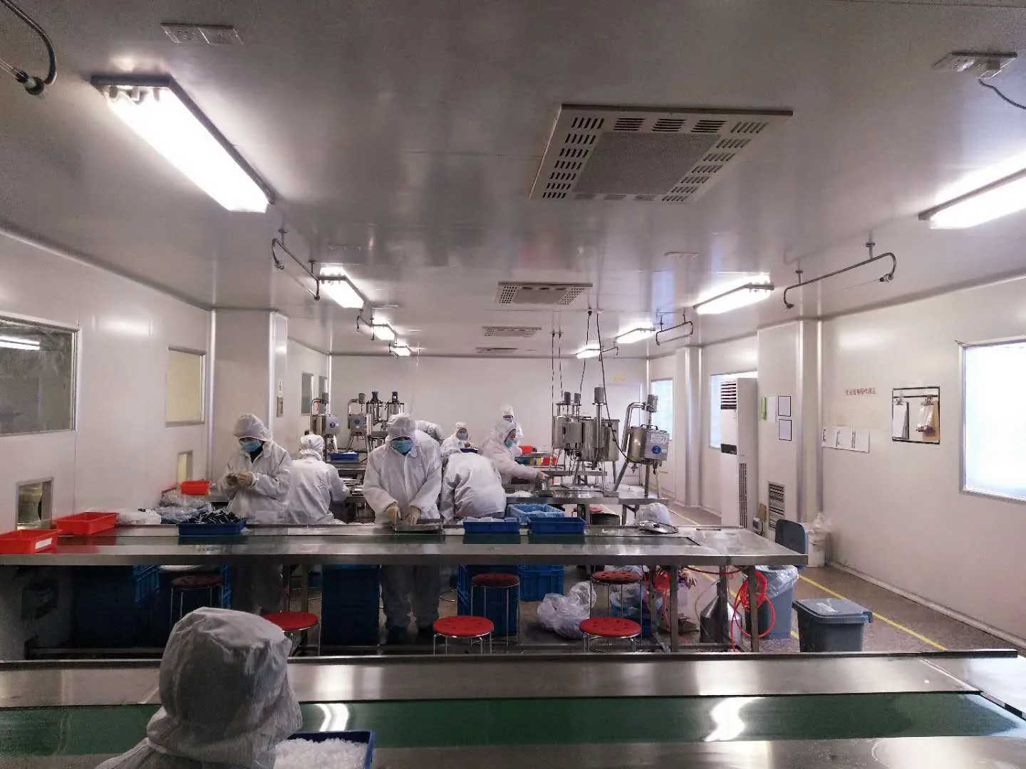 ARIS cleanroom cosmetics production team