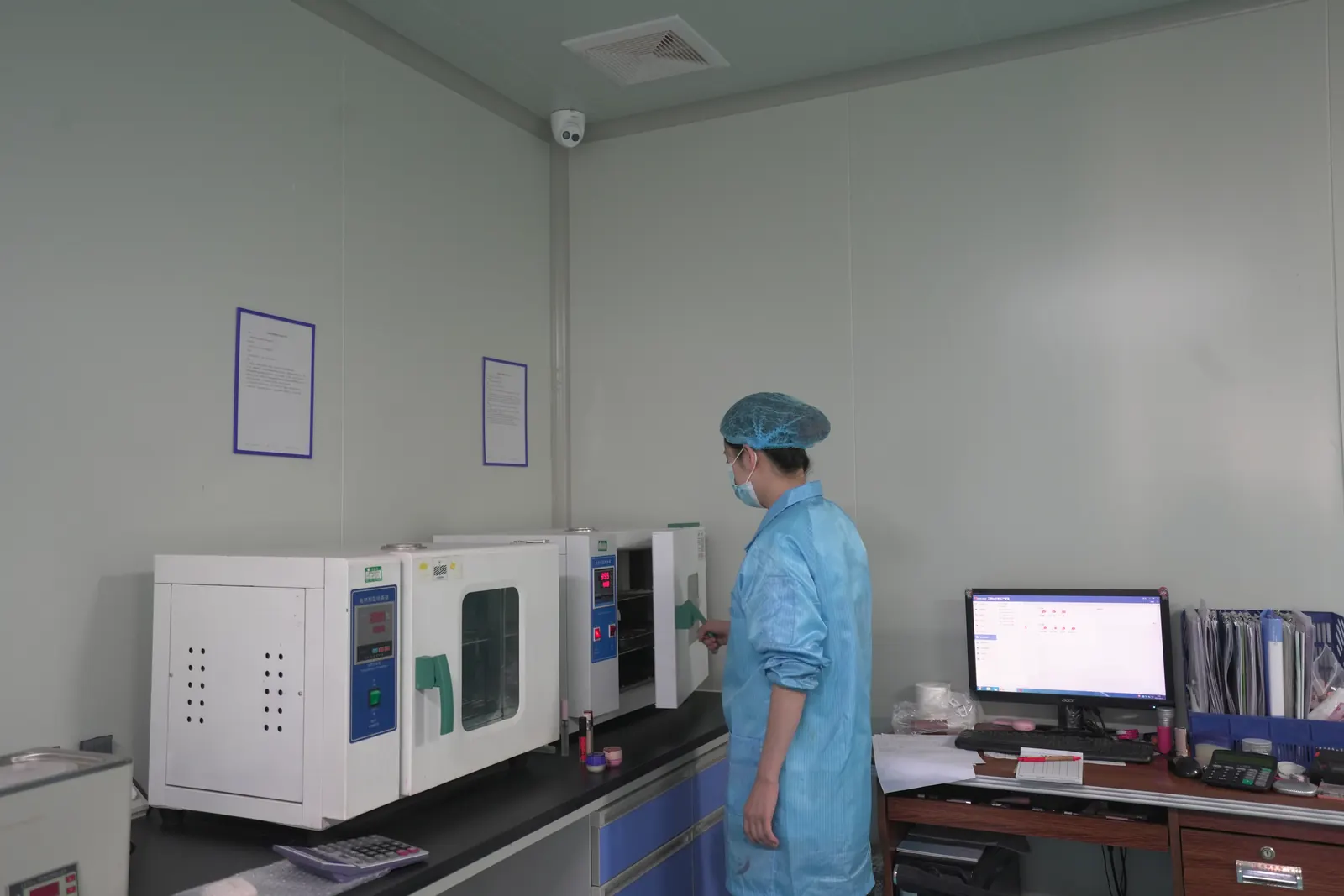 ARIS Cosmetics lab and quality testing for formula development