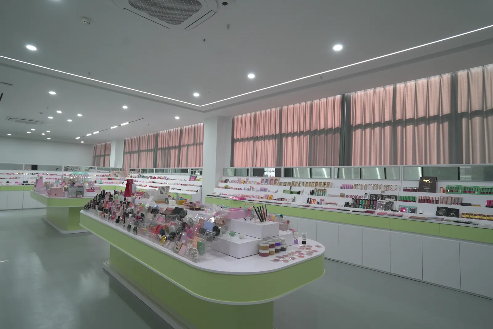 ARIS Cosmetics sample display and packaging selection room
